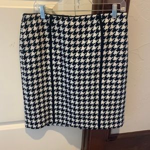 Black and White Houndstooth Skirt
